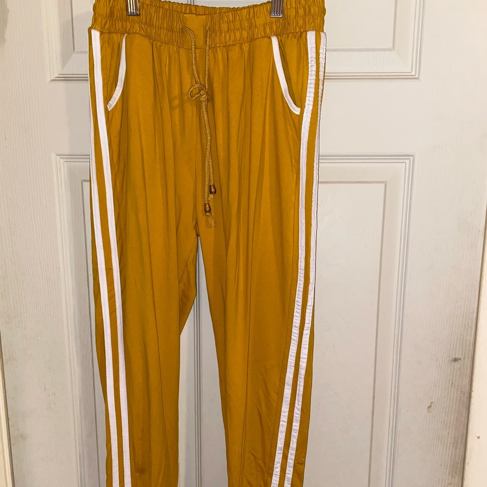 Indero Yellow Jogger Pants